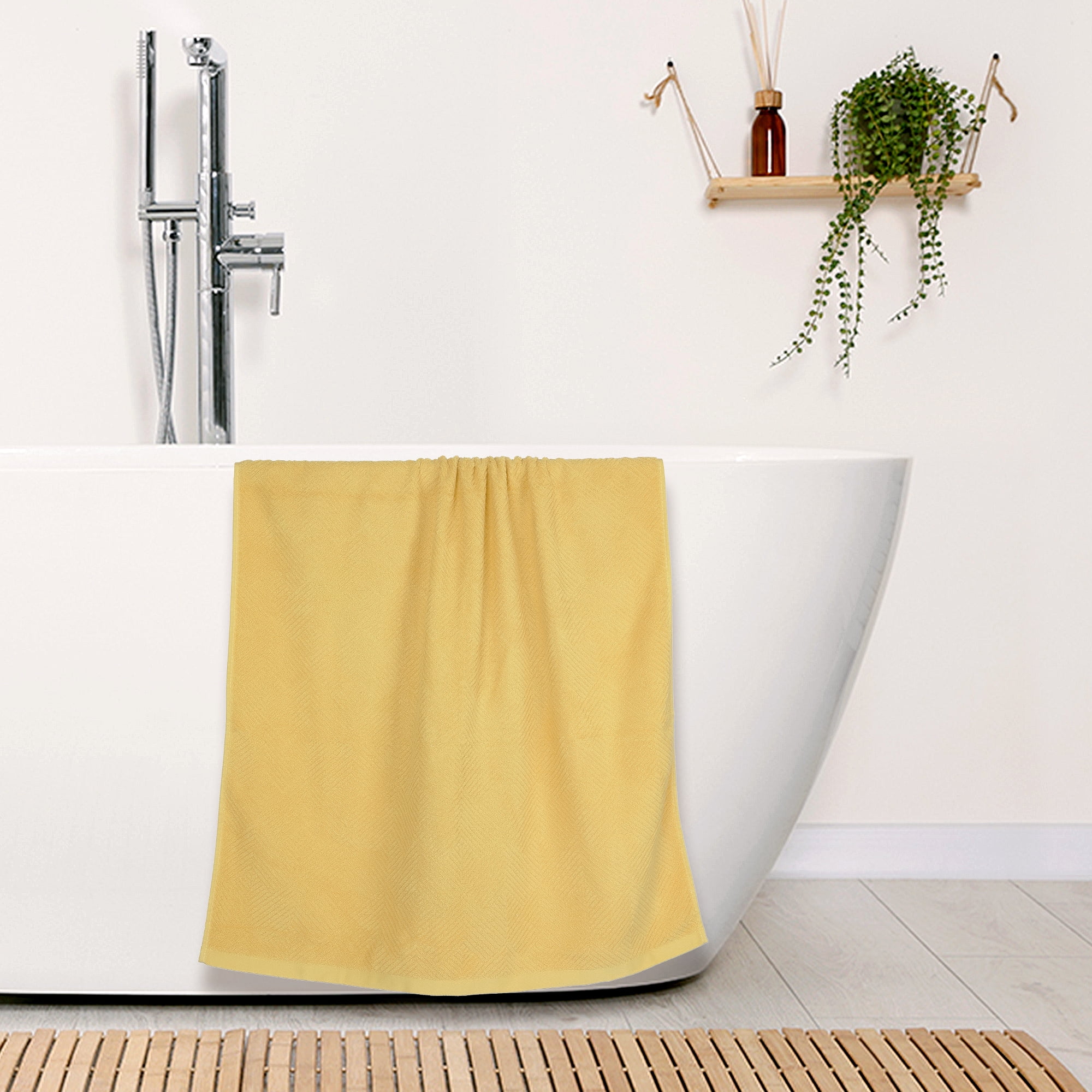 REGALWOVEN Cotton Bath Towels 2 Pack Large Towels Lightweight Towels for Bathroom Yellow 28' x 56'