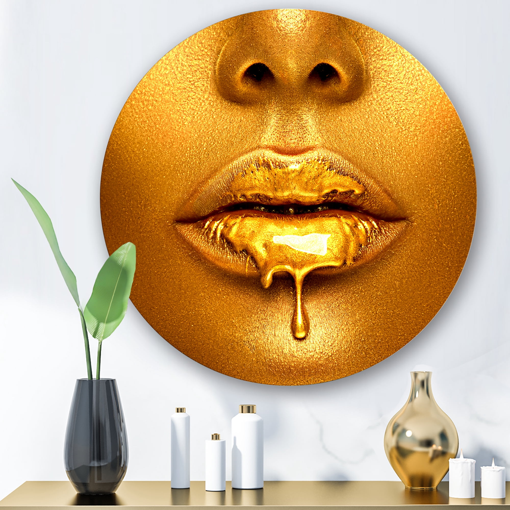 Designart 'Gold Paint Drips From Sexy Girl Lips' Modern Circle Metal Wall Art 23x23 - Disc of 23