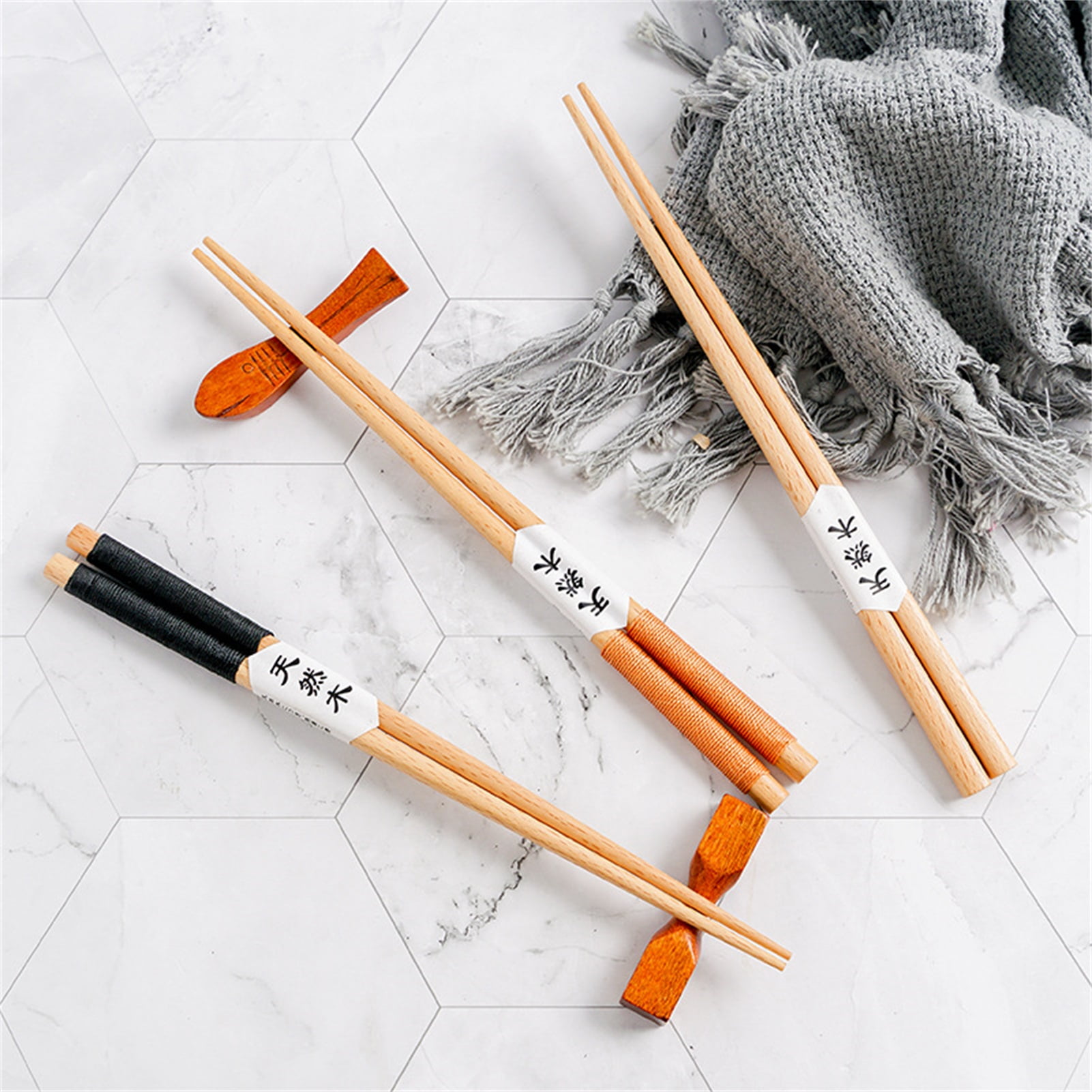 1 Pair Wooden Chopsticks For Beginners - 18cm Long, Non-Slip Grip, Dishwasher Safe, Classic Style For Kids & Adults