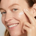 thumbnail image 3 of Crema de noche No7 Lift & Luminate Triple Action 50 ml, 3 of 9