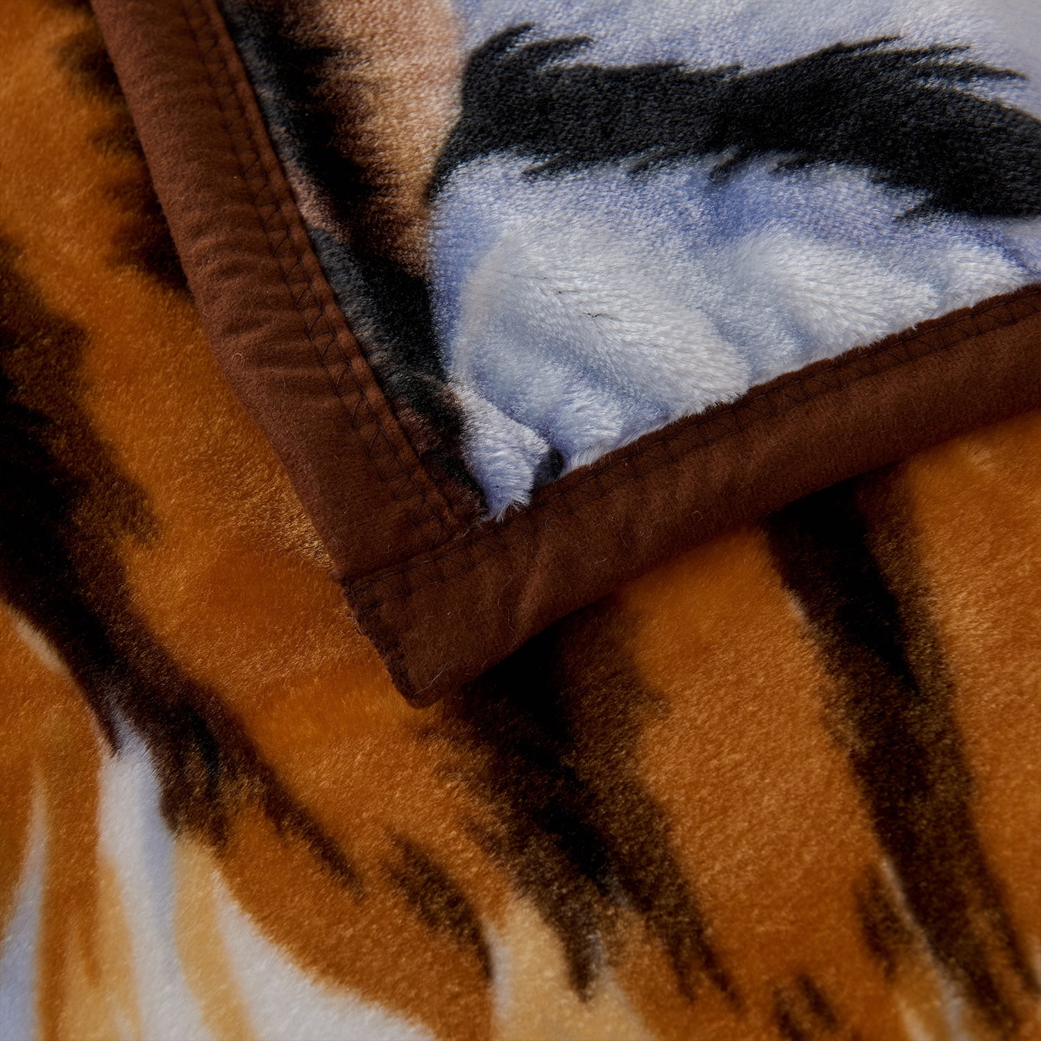 JML King Size Soft Warm Fleece Bed Blanket Reversible Thick Mink Blanket 83 x 91 inches,5.7lbs