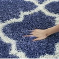 thumbnail image 5 of SAFAVIEH Montreal Lennart Geometric Quatrefoils Shag Rug, Periwinkle/Ivory, 6'7" Square, 5 of 6