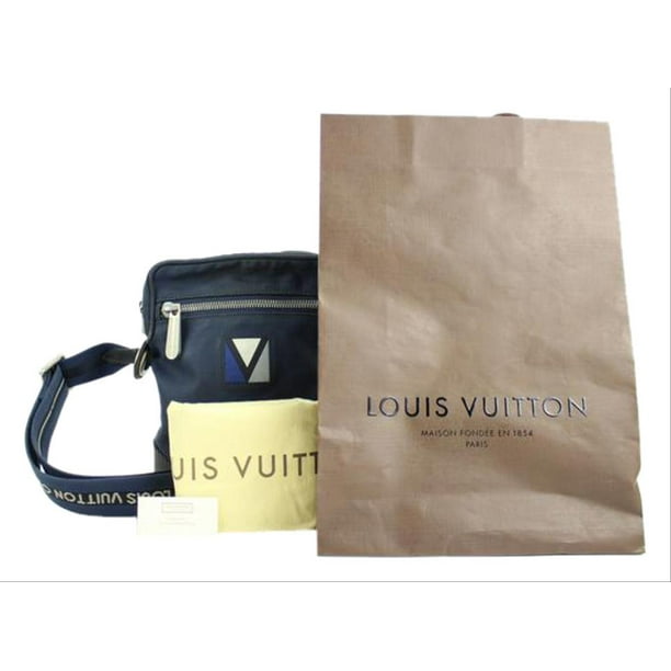 Louis Vuitton Louis Vuitton 07 Lv Cup Solent Messenger Navy Walmart Com Walmart Com