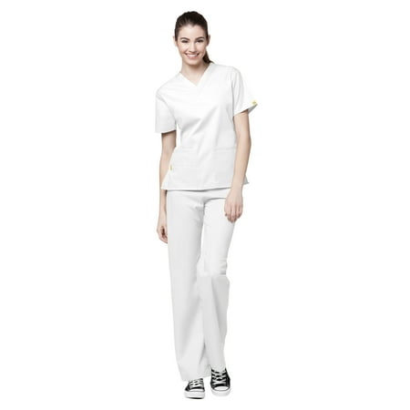 

WonderWink Origins Women s Bravo V-Nect Top & Quebec Cargo Pant Scrub Set