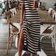 thumbnail image 3 of Vestido largo negro blanco a rayas diseño con abertura lateral cuello en V vestido informal cómodo para mujer, 3 of 6