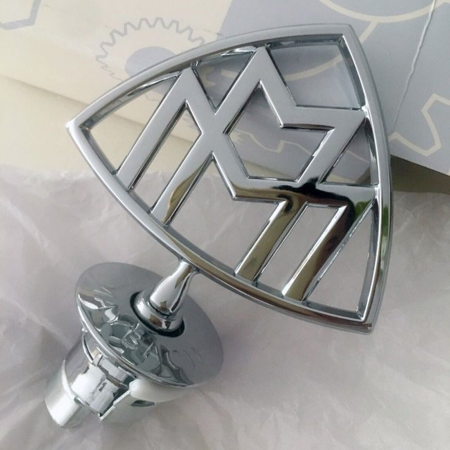 1 pieza adecuada para insignia de pie de capó delantero estilo letra Mercedes Maybach W222 nivel SEC