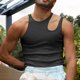 thumbnail image 3 of Camisa hueca con hombros sin mangas, chaleco irregular de color puro, camiseta amigable con la piel para hombres, 3 of 6
