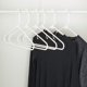 thumbnail image 4 of Paquete de 30 perchas 5 en 1 para ropa, perchas de plástico para adultos para guardarropa, perchas organizadoras de almacenamiento que ahorran espacio BANYUO Hogar, 4 of 5