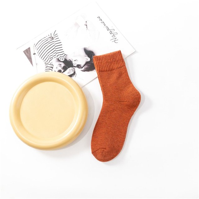 Womens Vintage Winter Soft Warm Thick Cold Knit Wool Crew Socks Multicolor