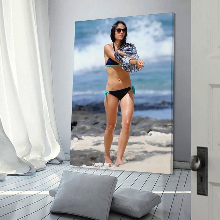 Jordana Brewster Sexy Art Poster Home Decor Poster Wall Art Hanging Picture  Print Bedroom Decorative Painting Posters Room Aesthetic 16x24inch(40x60cm) 