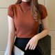 thumbnail image 3 of Blusa informal de color liso para mujer, blusa de punto coreana, blusa de cuello alto ajustada para primavera y verano, 3 of 6