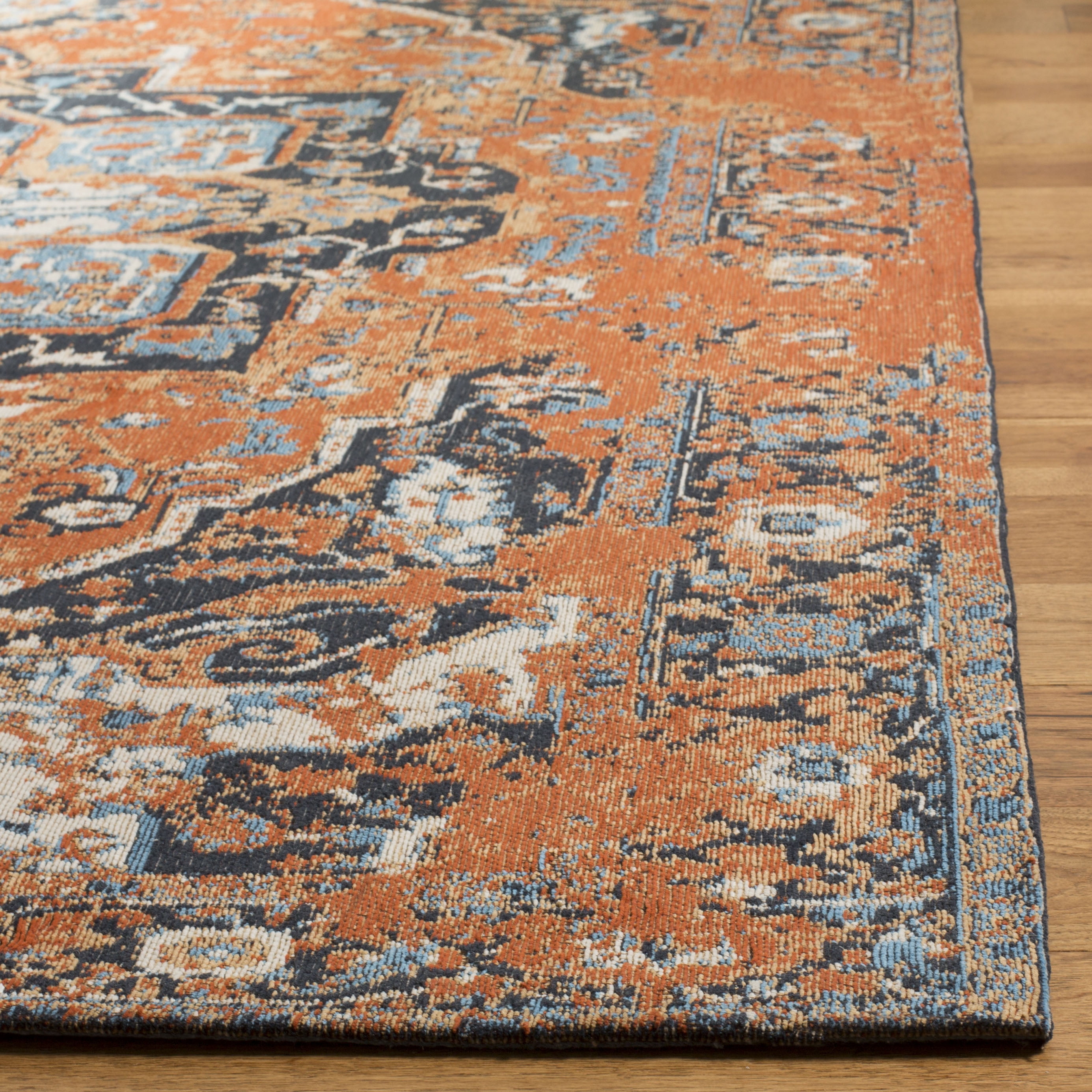 SAFAVIEH Classic Vintage Atanas Floral Bordered Polyester Area Rug, Orange/Navy, 4' x 6'