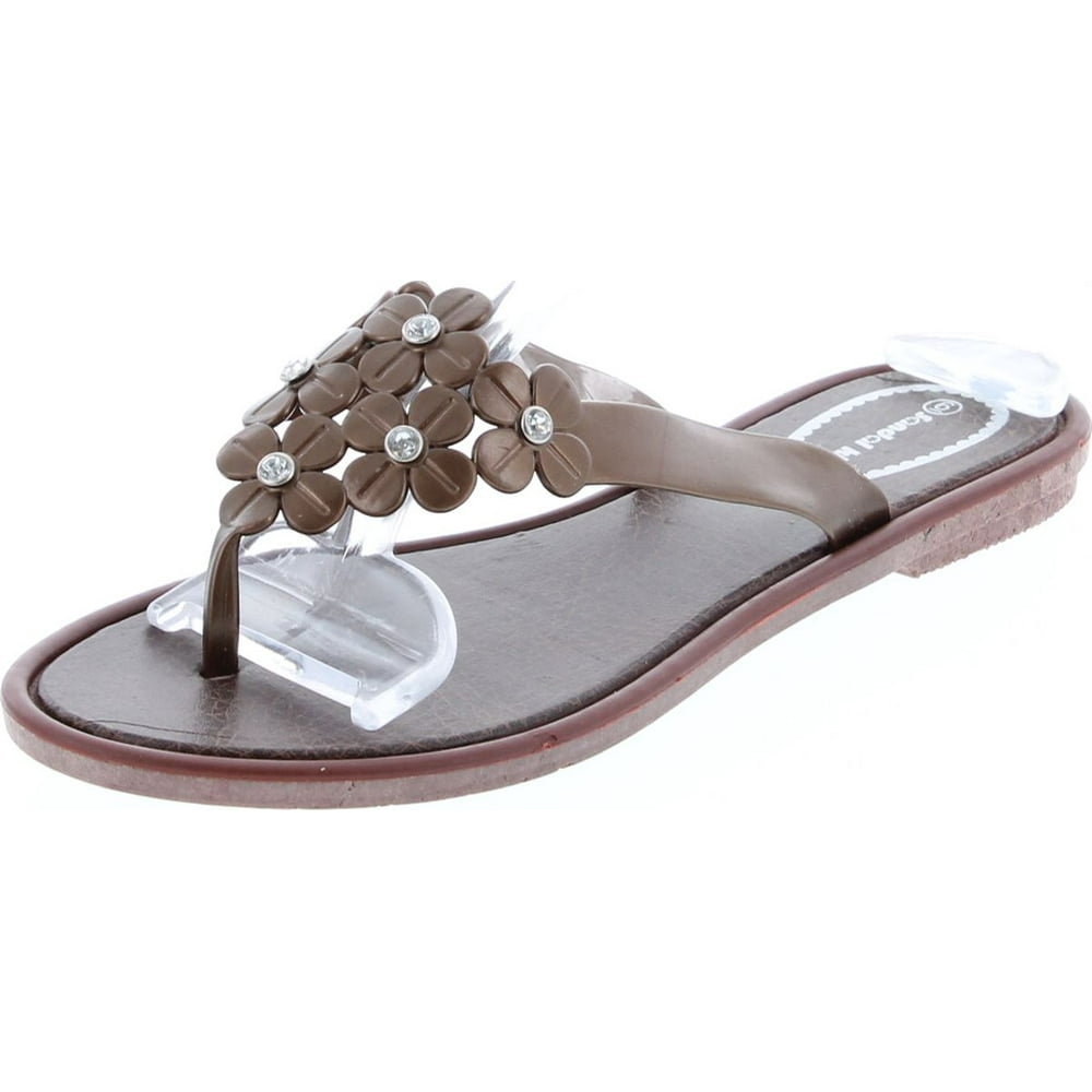 footwear for beach vacation
