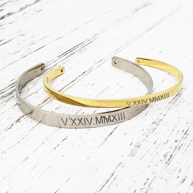 Personalized Father's Day Gift for Dad Couple's Gift for Him Matching His and Hers Set Roman Numerals Anniversary Date Engravable Cuff Bangle Bracelet with Gift Box [M-Silver |W-Gold]