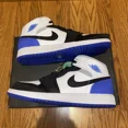 thumbnail image 1 of Jo r-dan 1 Mid GS Royal Black Toe, 1 of 5
