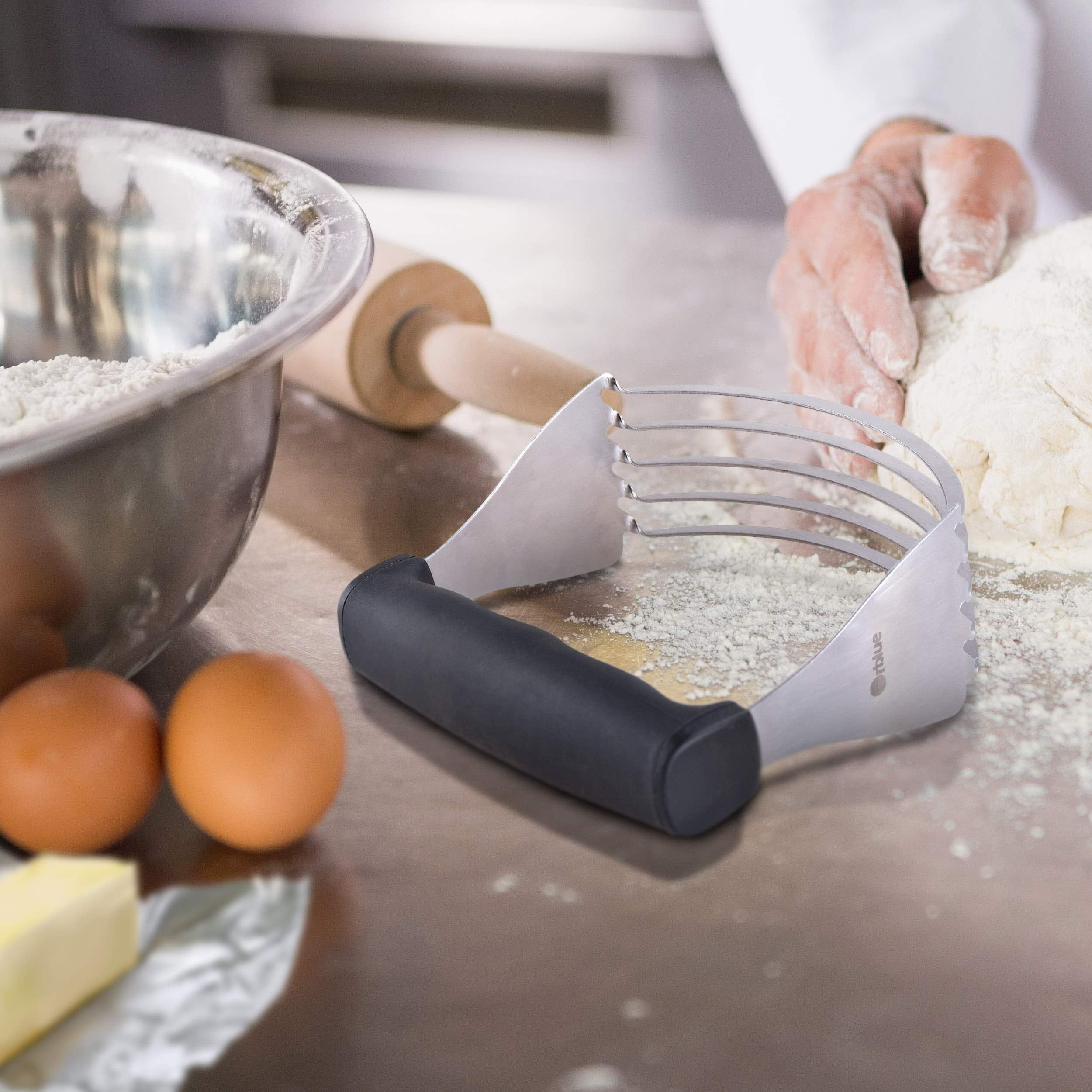 Stainless Steel Pastry Blender with Rubber Grip - Thumbnail 4