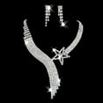 thumbnail image 2 of Conjunto de Joyería nupcial Salvador Collar y aretes de diamantes de imitación, 2 of 3