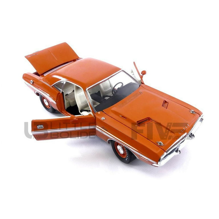 Greenlight 13630 1970 Dodge Challenger R-T Go Mango Orange Greenlight 13630 1970 Dodge Challenger R-T Go Mango Orange