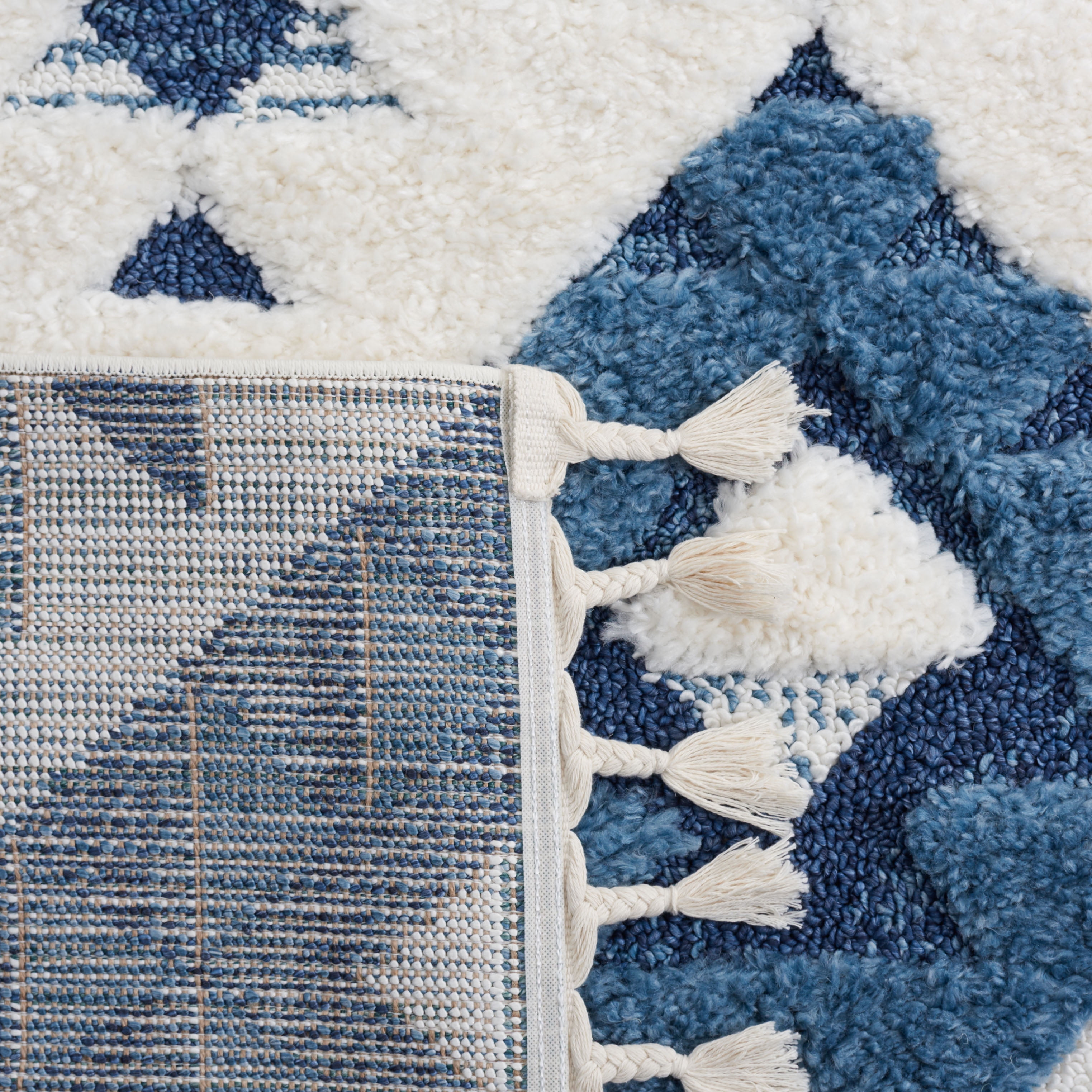 SAFAVIEH Moroccan Tassel Larry Geometric Shag Area Rug, Blue/Ivory, 8' x 10'