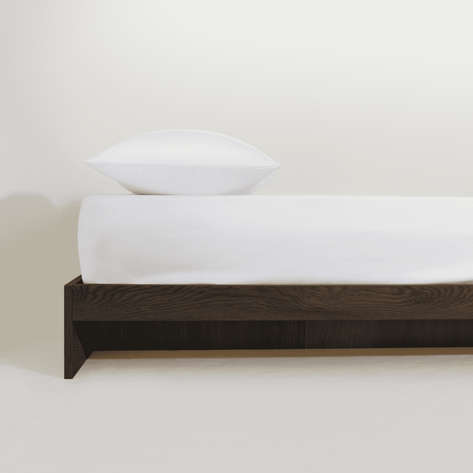 Slashop FURRFREE Bamboo Viscose Fitted Sheet, King - Pet Hair Resistant