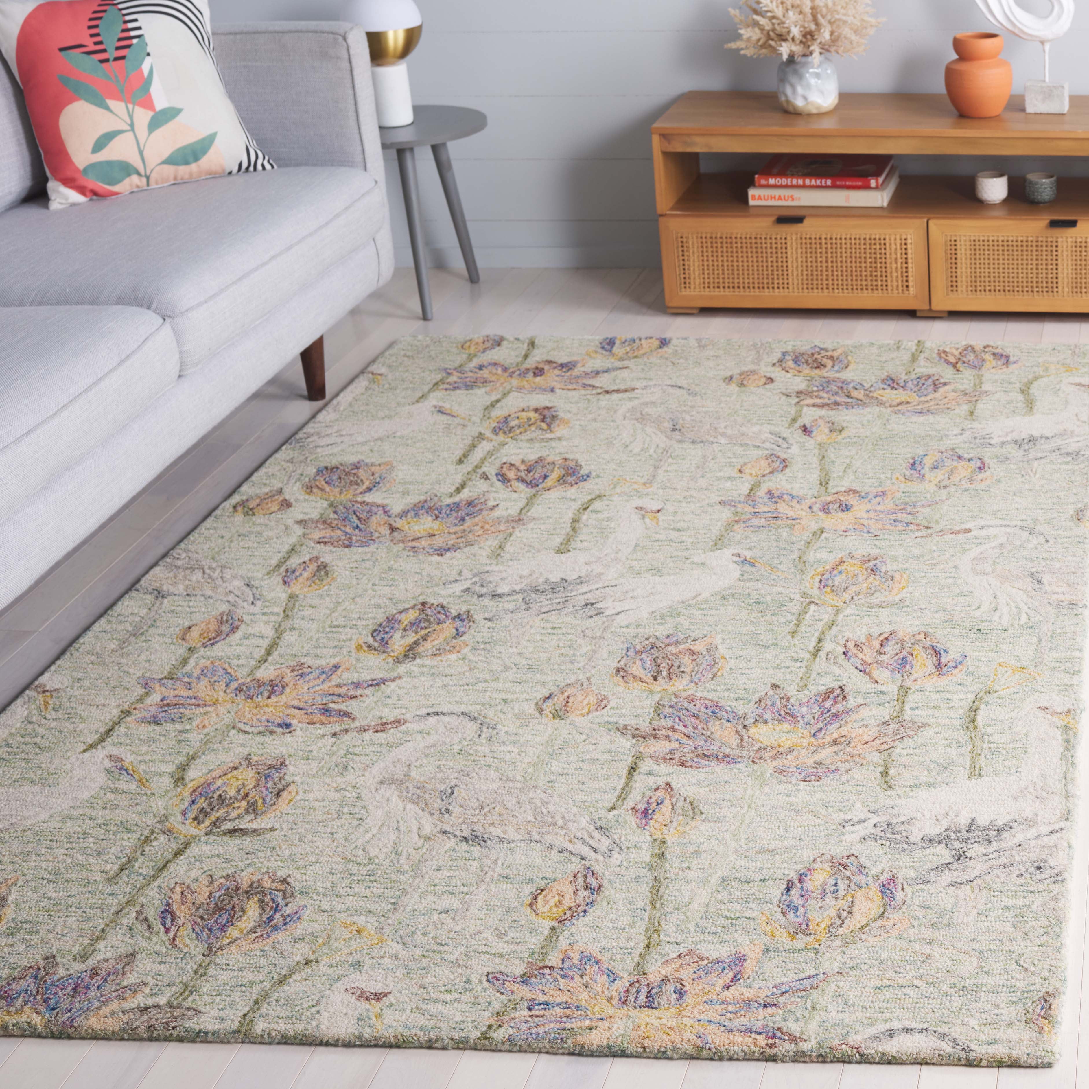 SAFAVIEH Blossom Hadi Floral Area Rug, Green/Ivory, 5' x 8'