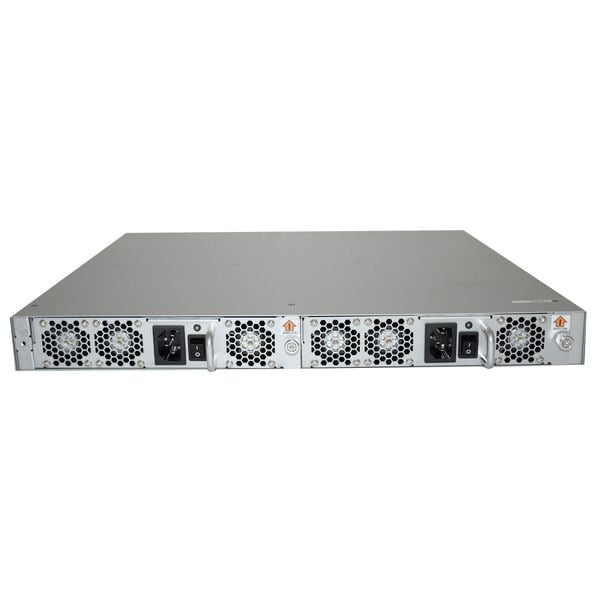Pre-Owned Brocade VDX 6740 48x 10GbE SFP+ & 4x 40Gb QSFP+ L3 Network Switch