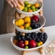 thumbnail image 5 of Cesta de frutas de 3 niveles para cocina Frutero de cerámica con soporte de madera de bambú para mostrador de cocina, bandeja de servicio desmontable, juego de fruteros para cocina Par, 5 of 5