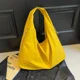 thumbnail image 4 of Bolso de mano de nailon de gran capacidad 2024 de alta calidad para mujer, con cremallera, sólido, de gran belleza, a la moda, suave, sencillo y moderno, 4 of 5