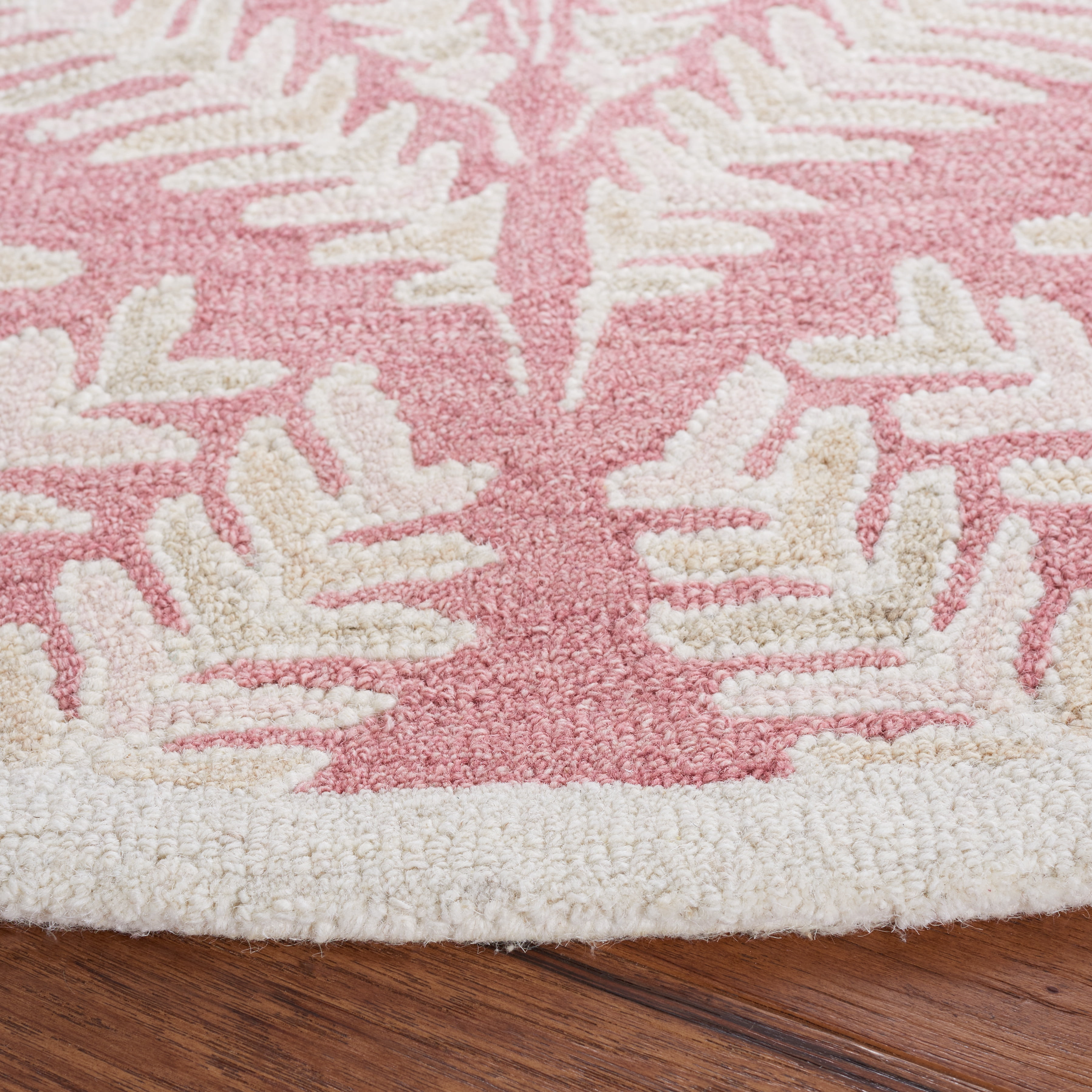 SAFAVIEH Capri Proinsias Leaves Wool Area Rug, Pink/Ivory, 8' x 8' Round