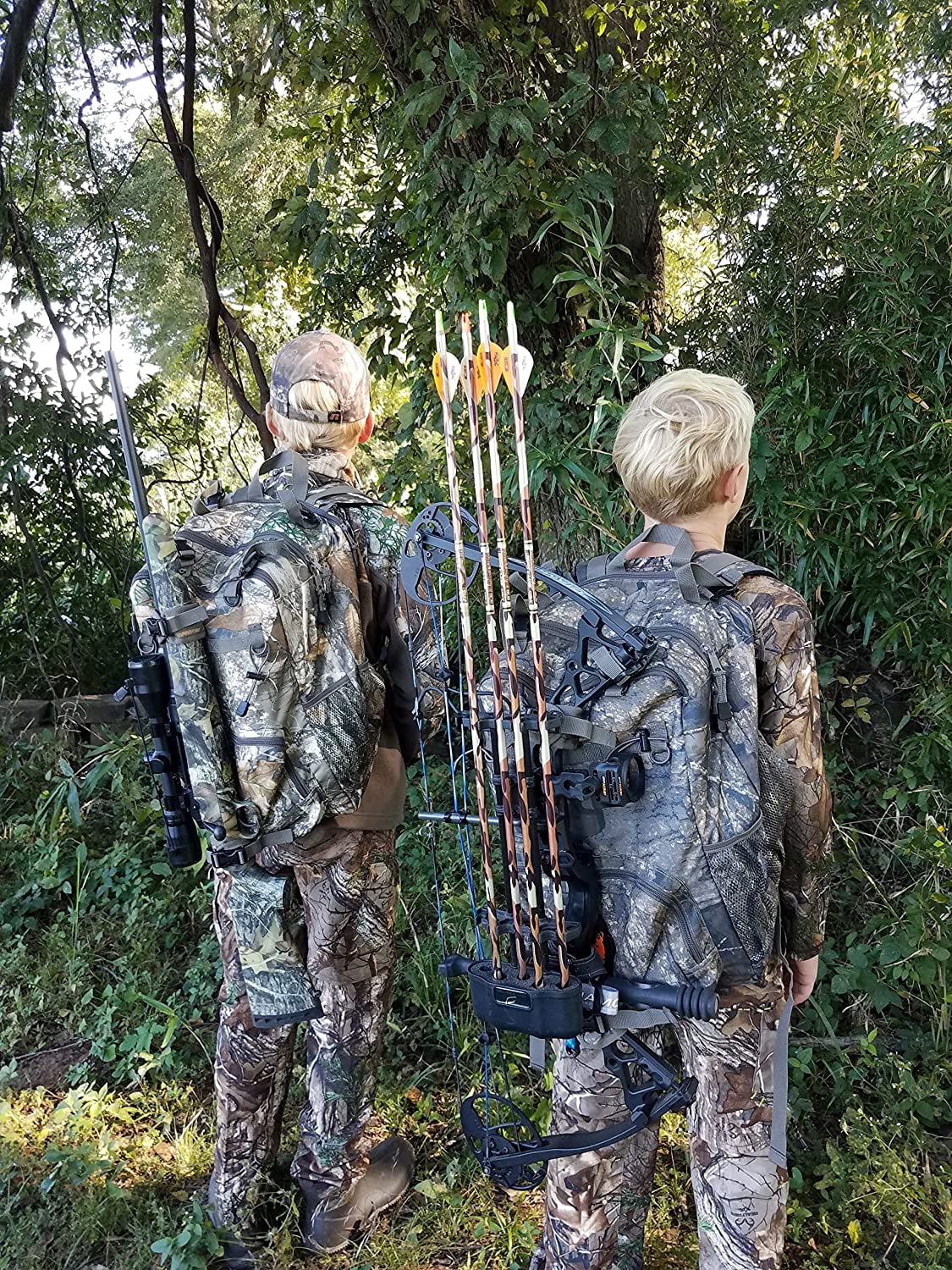 Hanging Hunting Backpack for Treestand Blind or Flooded Timber