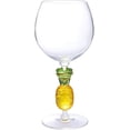 thumbnail image 4 of Supreme Housewares Verres à Vin à Tige d'Ananas, Verre Acrylique Jaune en Forme d'Ananas Réutilisable Incassable pour Vin Rouge Ou Blanc, au Bord de la Piscine, Extérieur, Fêtes, 18 oz, Ensemble de 2, 4 of 5