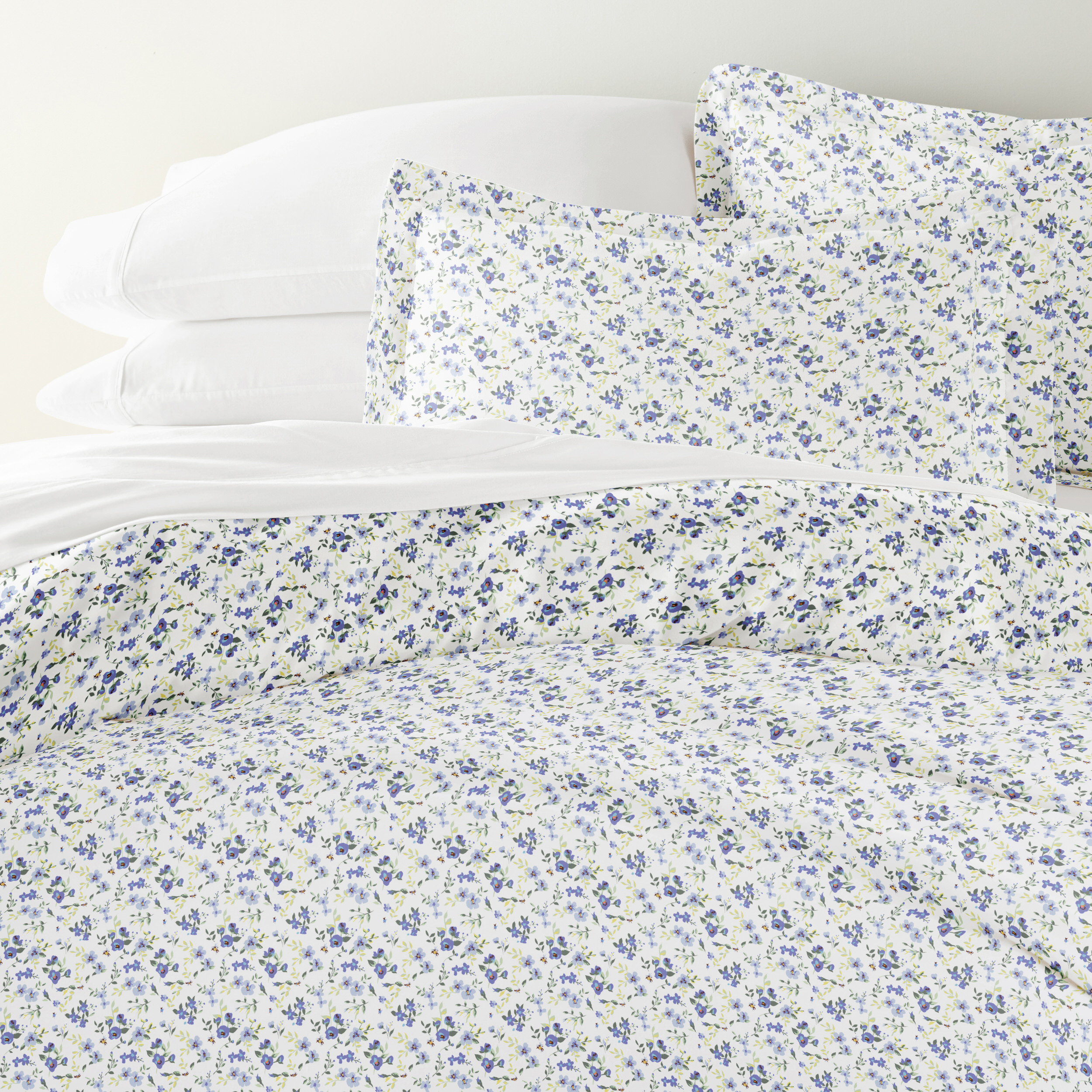8PC Bedding Bundle - Patterned Duvet Cover Set White Comforter and Solid Sheet Set in Blossoms