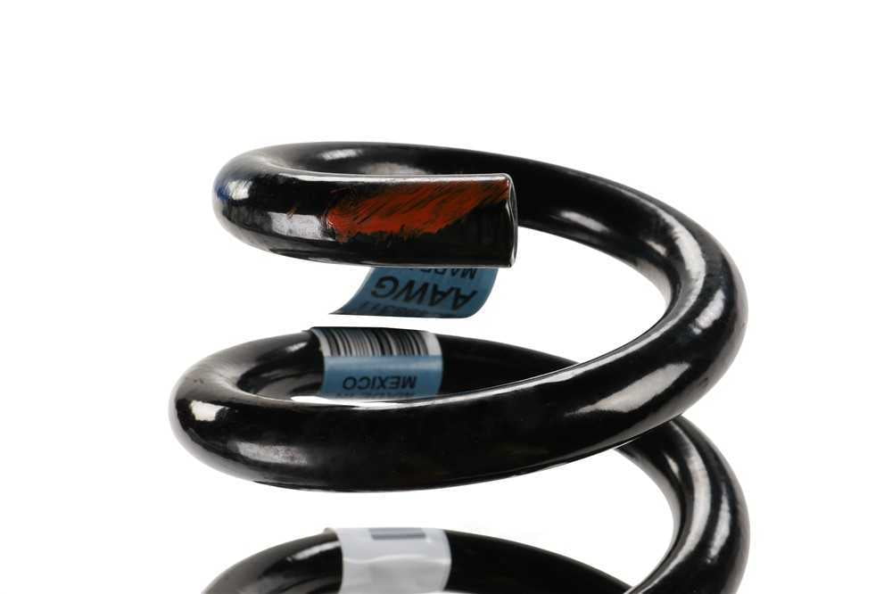 GM Genuine Parts 23498311 Rear Coil Spring