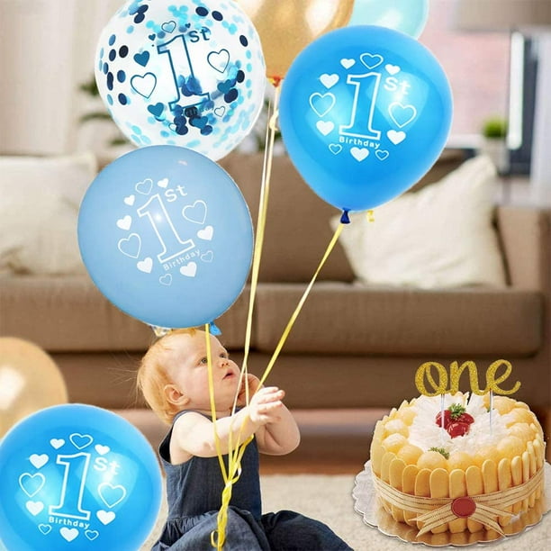 Décorations de premier anniversaire de garçon, un gâteau