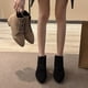 thumbnail image 3 of Botines mujer 2023 Otoño / Invierno Nuevas botas de mujer de tacón bajo de tubo corto de gamuza europea y americana Punta delantera con cordones Botas de moda de tacón grueso de color (Black 6.5), 3 of 7