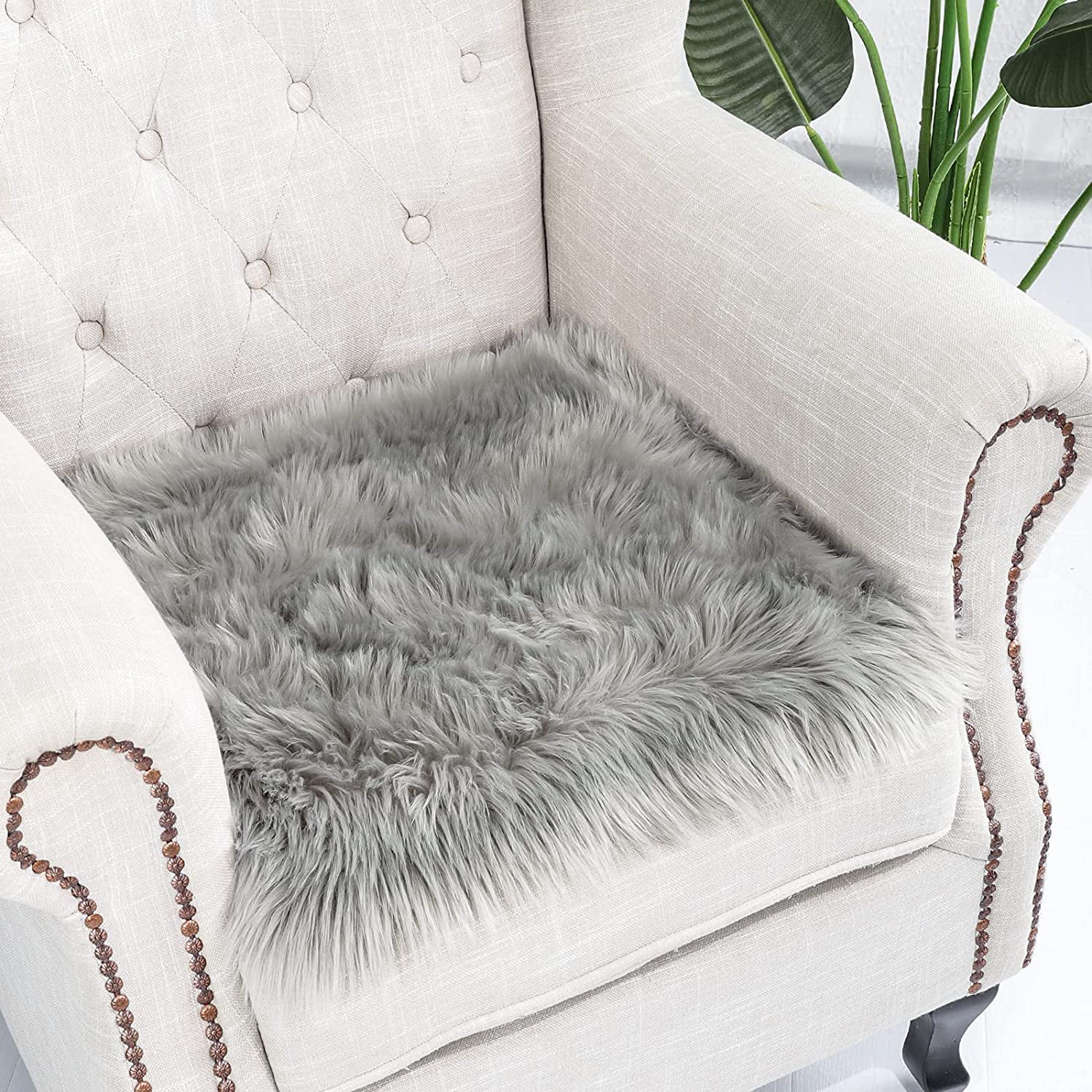 Faux Sheepskin Wool Furry Pad Round Long Fur Cushion Chair Seat Mat Winter Warm 