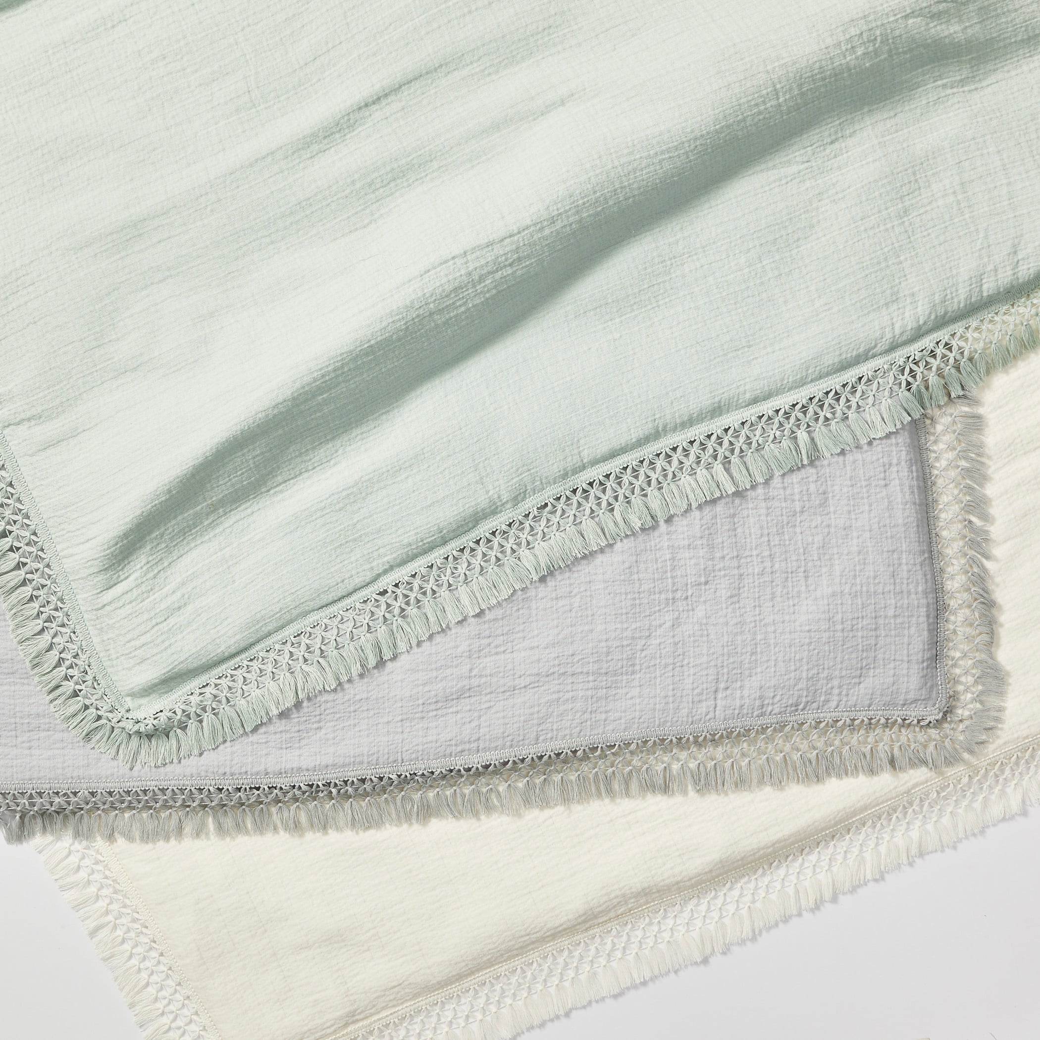 Better Homes & Gardens Solid Color Soft Silver Textured Matelassé Full/Queen Duvet Cover Set, No Fill