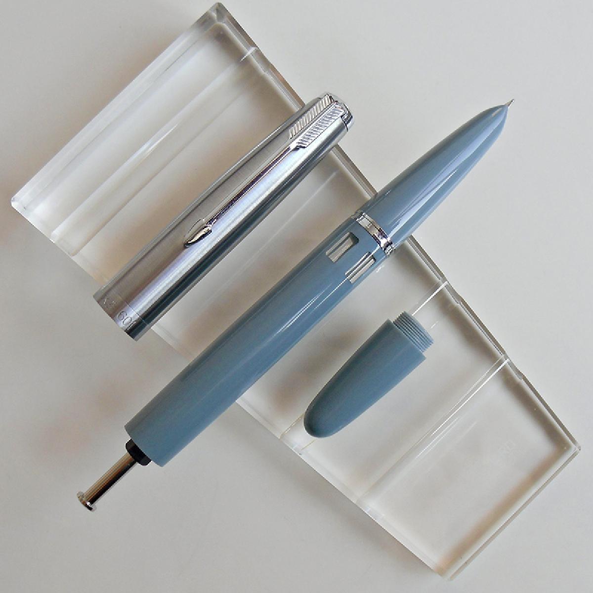 1 x Fountain Pen , esin Body Steel Push Cap Vacumatic Fountain Pen F Nib 0.5MM With Ink Window