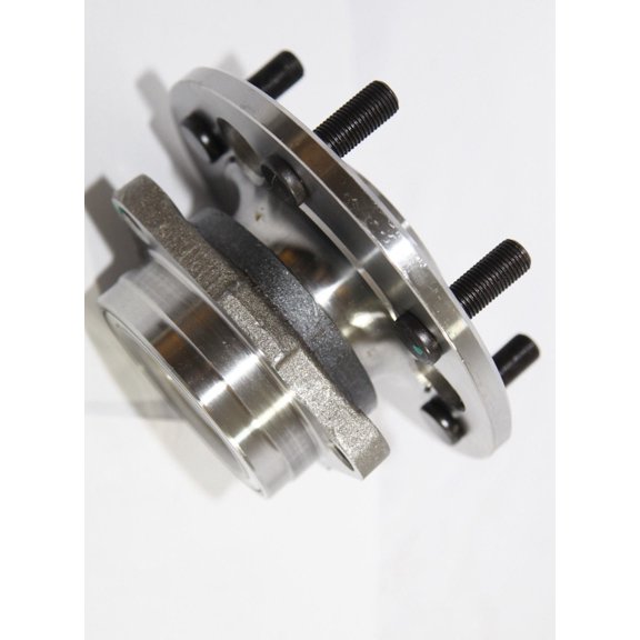 Front Wheel Hub for 95-00 TAHOE; 95-99 GMC K1500 95 K2500 95-00 YUKO 515001 OEM # 15693437 WHB CHGMC515001