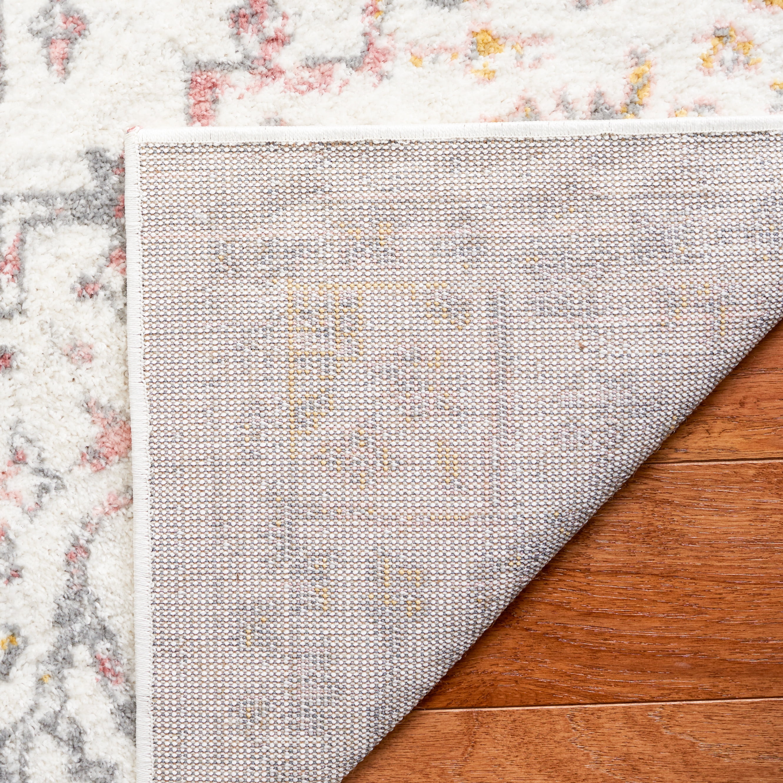 Safavieh Layla Dania Oriental Area Rug, Ivory Gray/Pink, 4'5" x 6'5"