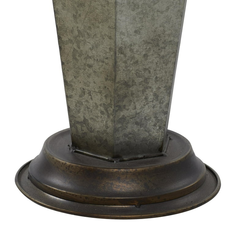 DecMode Gray Metal Galvanized Umbrella Stand with Copper
