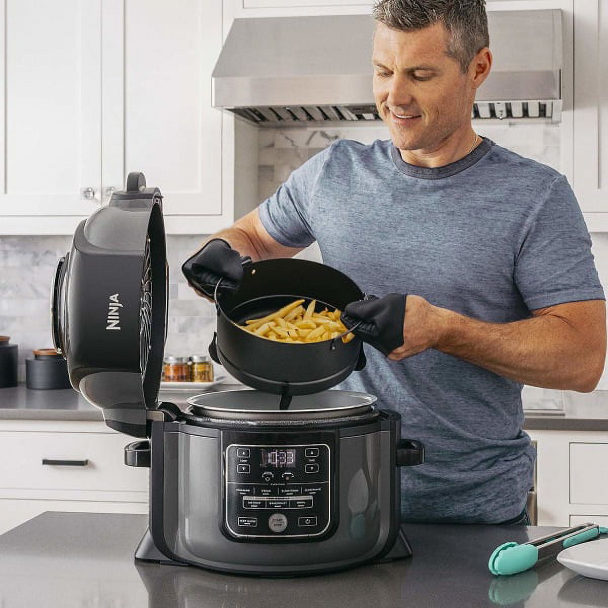  Ninja OL500 Foodi 6.5 Qt. 14-in-1 Pressure Cooker Steam Fryer  with SmartLid, that Air Fries, Proofs & More, with 2-Layer Capacity, 4.6  Qt. Crisp Plate & 25 Recipes, Silver/Black