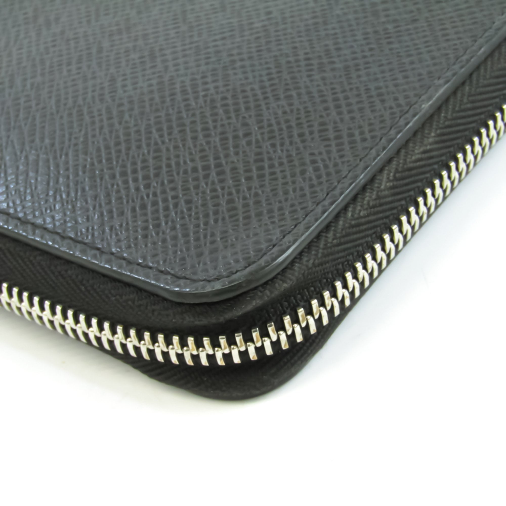 Louis Vuitton Taiga Zippy Wallet Vertical M30503 Men's Taiga Leather Long  Wallet (bi-fold) Noir