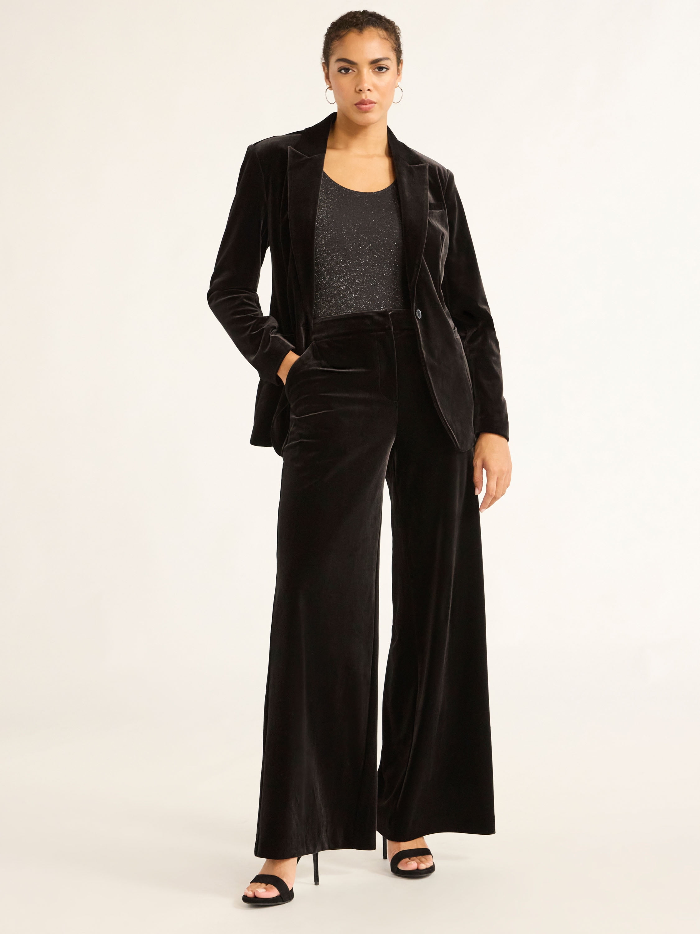 Sofia by Sofia Vergara Women's and Women's Plus Size Single Breasted Velvet Blazer, Sizes XS-4X