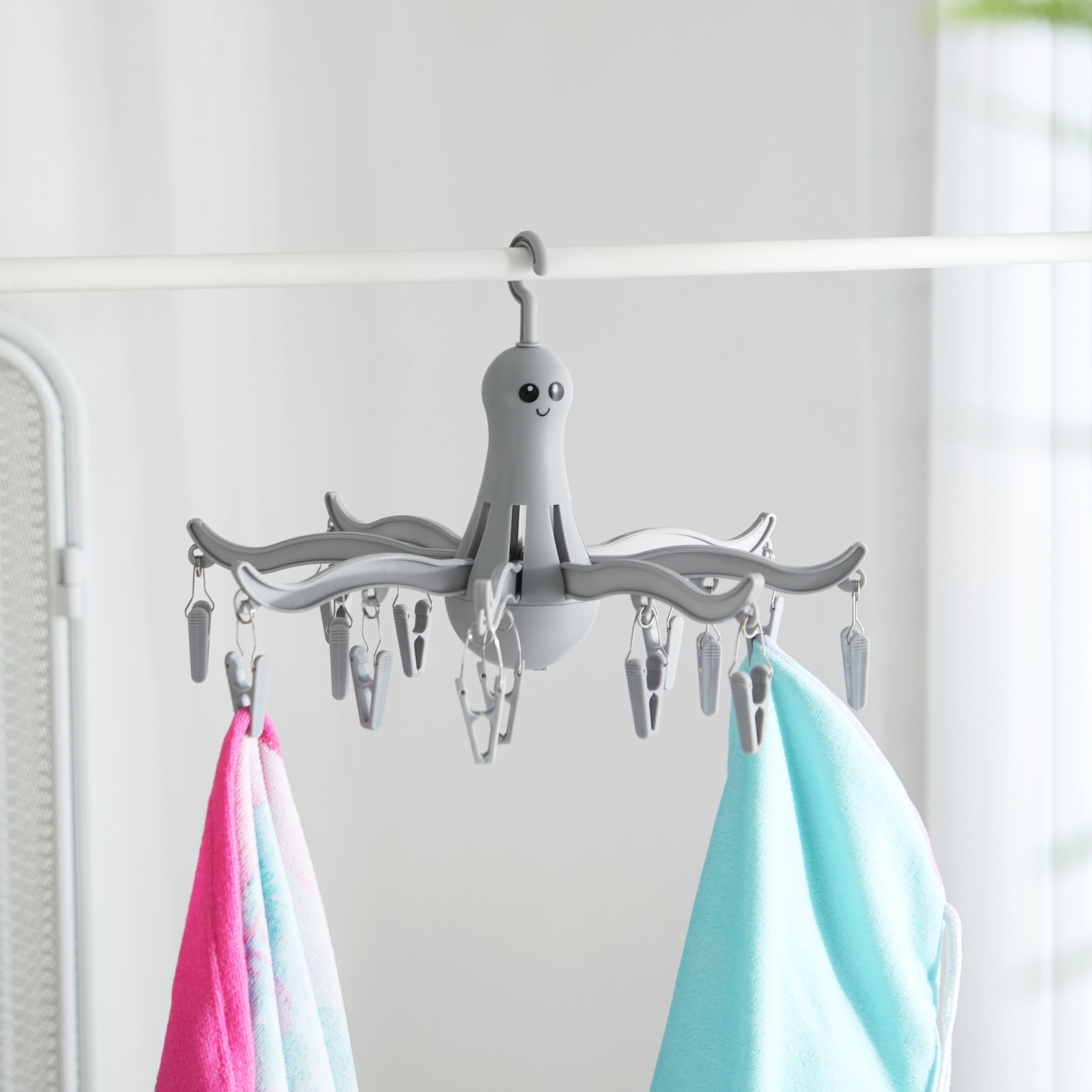 (2 pack) Sunny Days Grey Octopus Foldable Drying Hanger, 16 Pegs