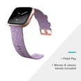 thumbnail image 3 of Reloj inteligente Fitbit Versa, edición especial, tejido en lavanda, 3 of 9
