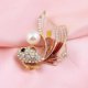 thumbnail image 2 of Broches para niñas, lindo color de diamantes de imitación, peces de colores, perlas, peces, broches de animales, broches delicados de moda, accesorios, joyas para mujeres nupciales, 2 of 8