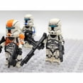 thumbnail image 5 of Set de 8 Figuras de la Serie Espacial - Minifiguras de 4.5cm de Personajes de Ciencia Ficción, Bloques de Construcción de Plástico ABS, Colección y Regalo para Niños, 5 of 5