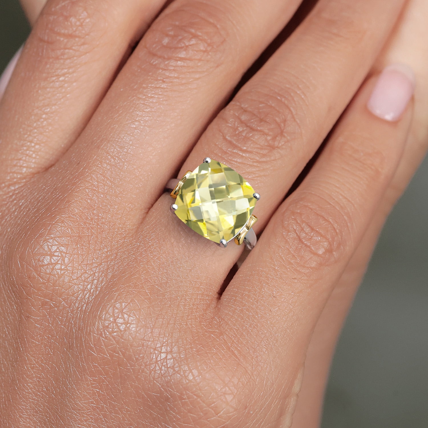 Gem Stone King 925 Silver and 10K Yellow Gold Yellow Lemon Quartz Solitaire Engagement Ring for Women | 6.70 Cttw | Cushion Checkerboard 12MM | Gemstone Birthstone | Size 9