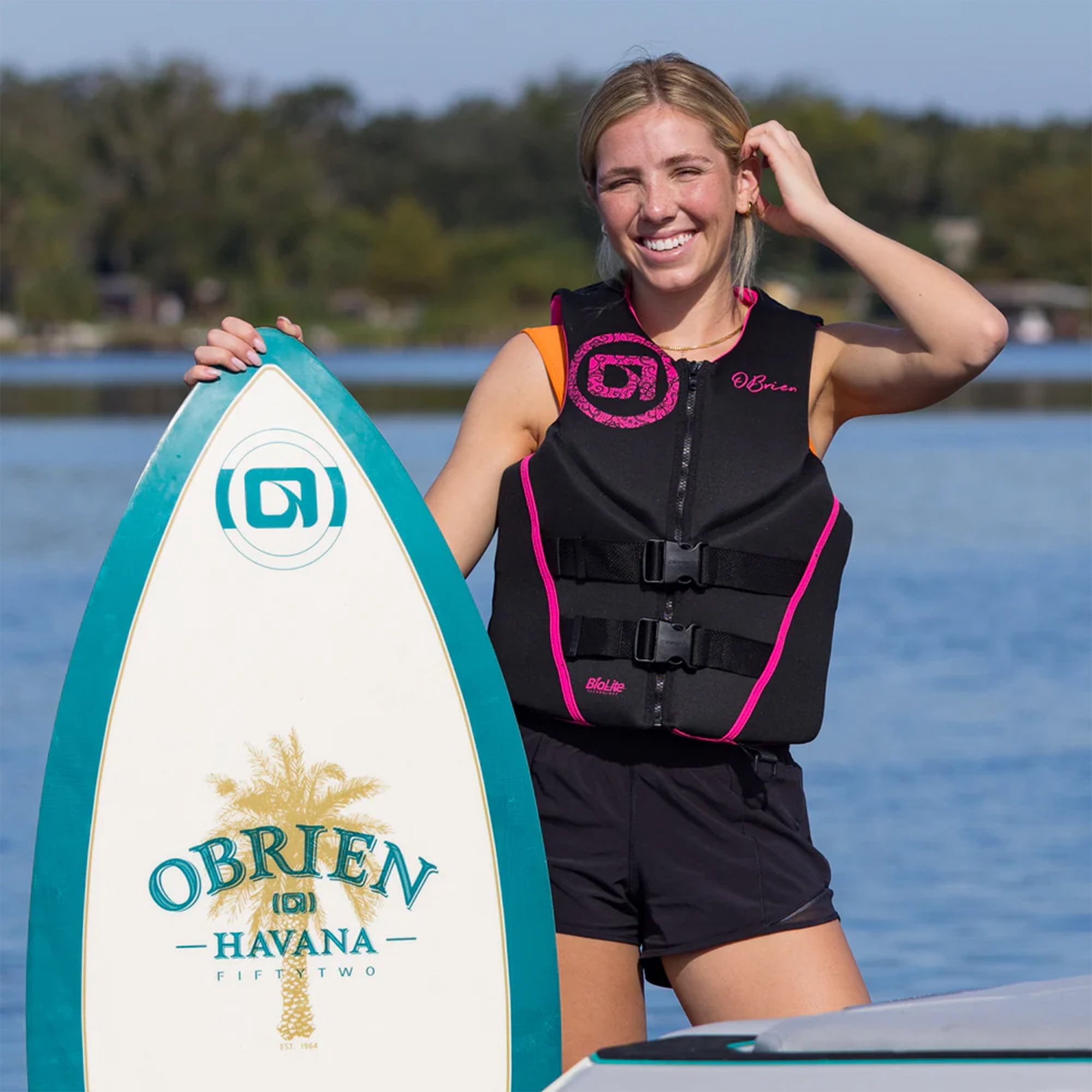 O'Brien Women's Traditional Neoprene USCGA Life Jacket with Zipper, Medium, Black/Pink